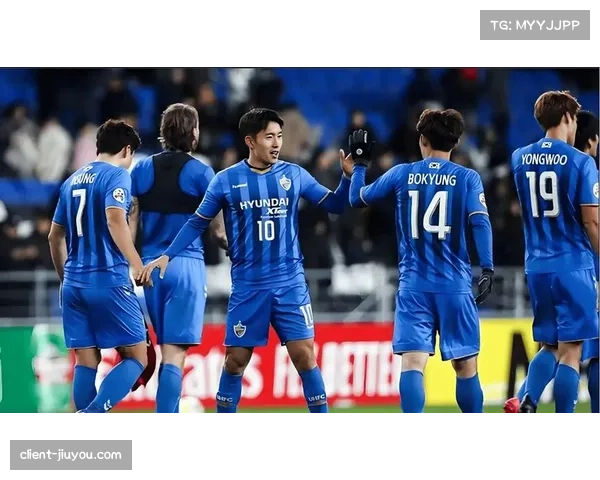 蔚山现代球员金英权经验丰富 后防线起组织核心作用