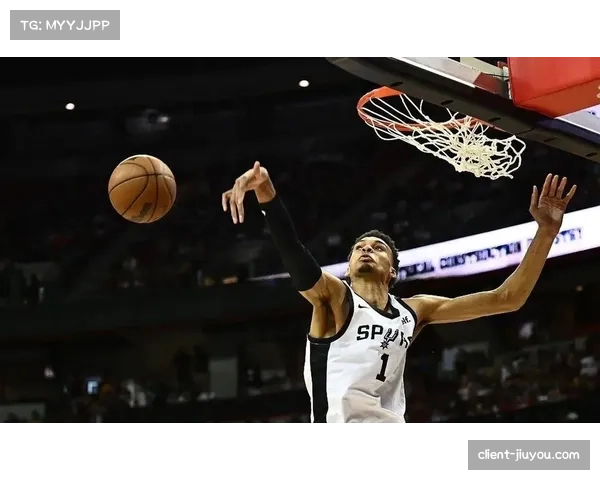 文班亚马位列MVP榜第六 马刺重建进程稳步推进