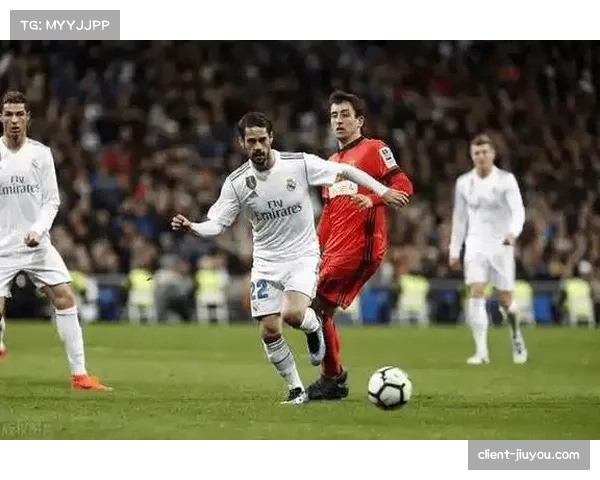 奥亚萨瓦尔梅开二度闪耀全场 西甲赛场皇家社会锋线核心复苏 奥亚萨瓦尔梅开二度闪耀全场 西甲赛场皇家社会锋线核心复苏